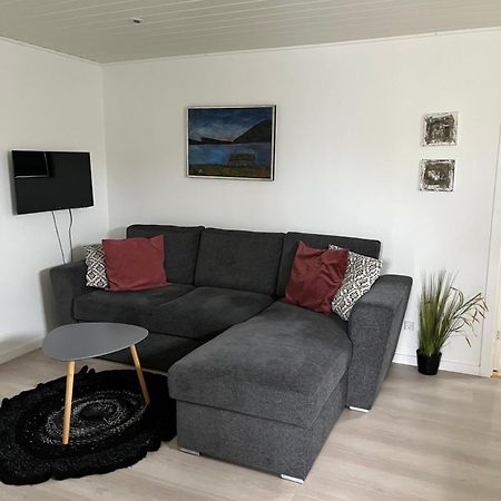 Cosy Groundfloor Apartment Sorvagur Bagian luar foto
